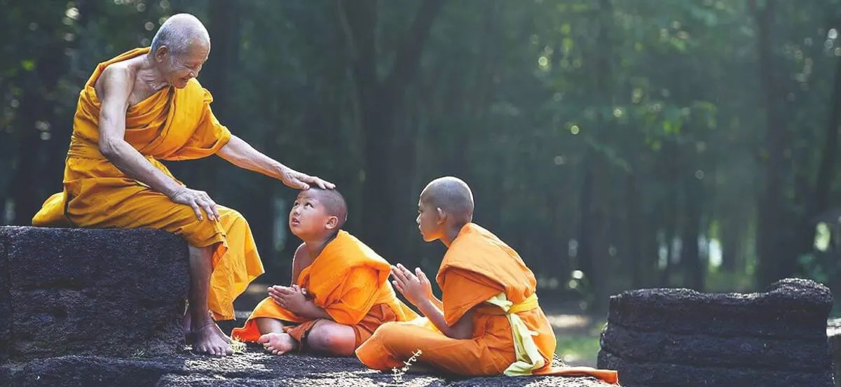 Head and Feet in Thai Culture